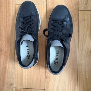 Kizik Women's Black Leather Slip-On Sneakers